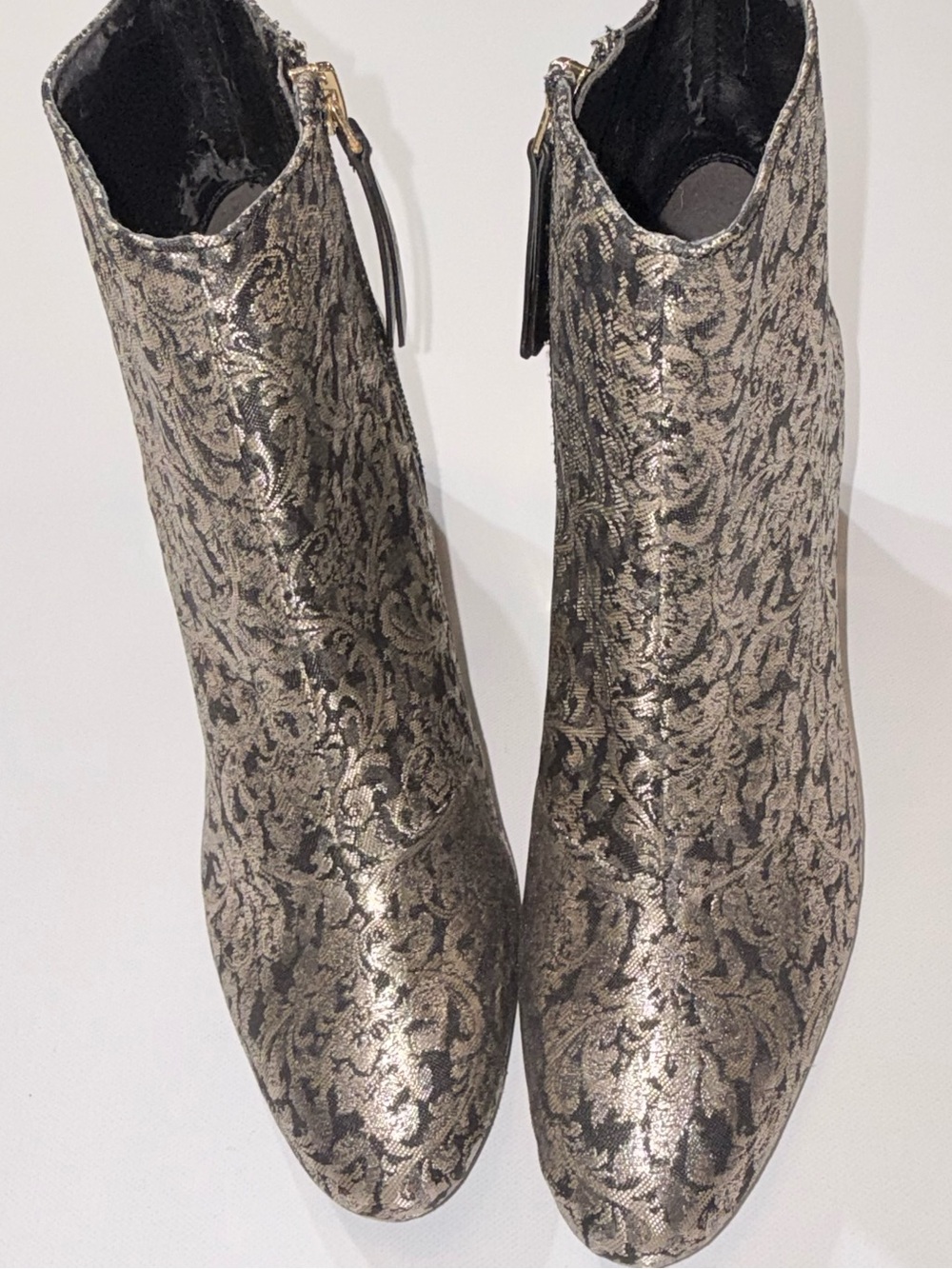 DKNY Corrie Black Gold Brocade Floral Block Heel Ankle Boots Size 7M